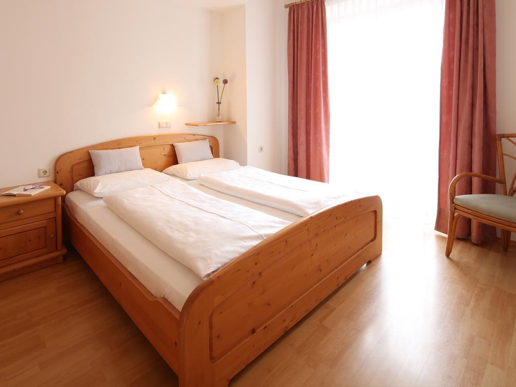 Residence Rose San Candido Room photo